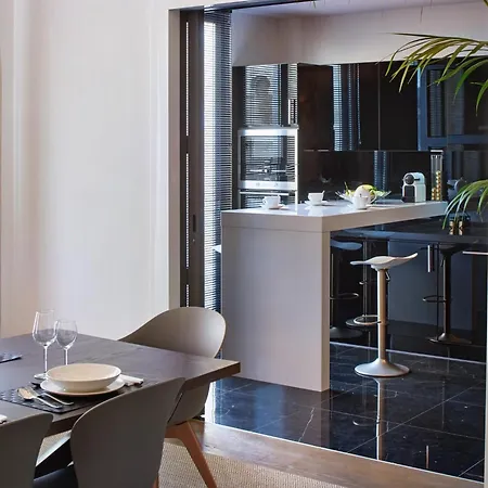 Arthur Croisette Apartman *